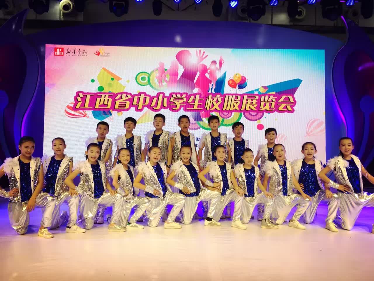 &#72;&#74;&#67;&#40644;&#37329;&#22478;